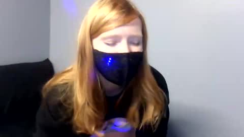 Snapshot of summer_blake97 chatting on December 14, 2:39 am Summer online show from December 14, 2:39 am