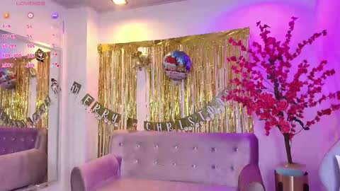 summer_miller online show from December 20, 11:39 am