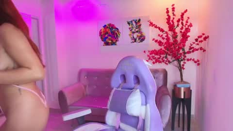 summer_miller online show from May 6, 11:37 am