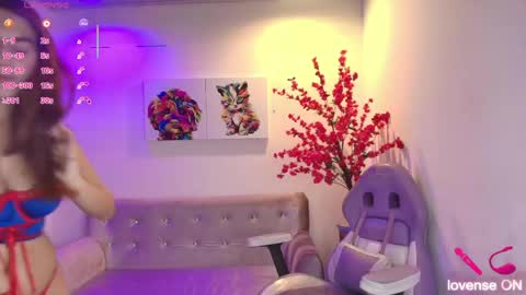 summer_miller online show from May 16, 11:42 am