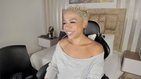 Summer online show from December 4, 10:46 am