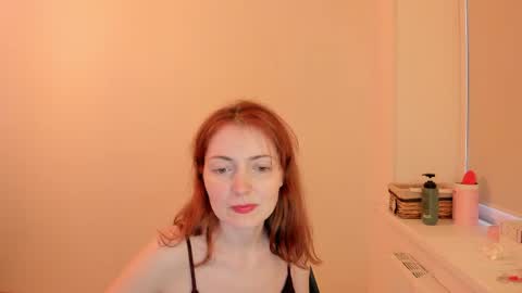 Snapshot of summer_preston chatting on June 3, 6:02 pm Summer Preston online show from June 3, 6:02 pm