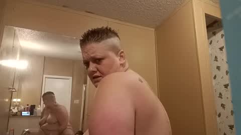 Summer Divine online show from December 11, 12:33 am