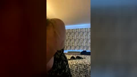 Snapshot of summerv91 chatting on July 14, 2:56 pm summerv91 online show from July 14, 2:56 pm