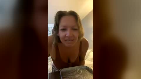 Snapshot of summerv91 chatting on July 21, 3:53 am summerv91 online show from July 21, 3:53 am