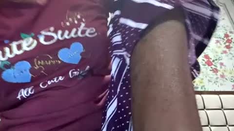 Snapshot of sunali_jain03 chatting on August 2, 2:43 am sunali_jain03 online show from August 2, 2:43 am