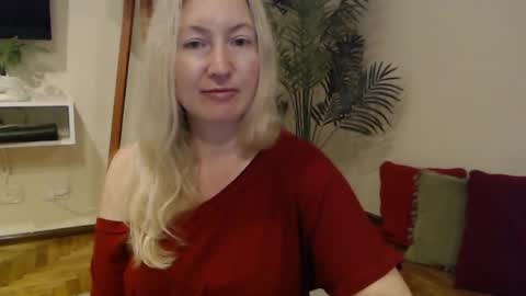 sunbrilliant online show from August 2, 2:32 am