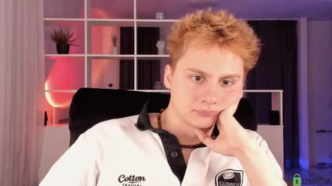 Emilio online show from August 3, 5:49 pm