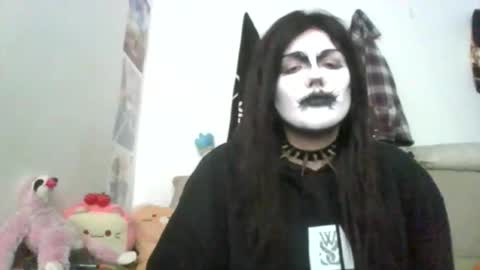 Snapshot of sundaygoth chatting on June 11, 1:42 pm sundaygoth online show from June 11, 1:42 pm
