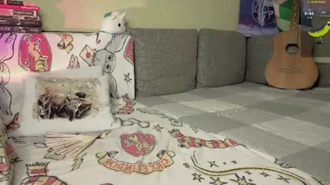 Vicky online show from June 11, 12:32 am