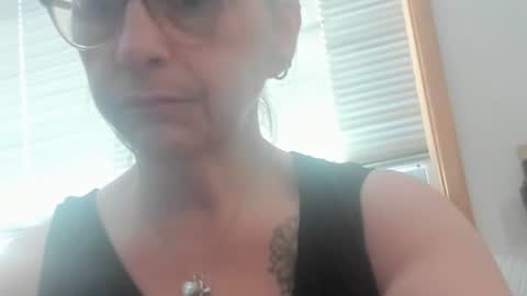 Snapshot of sunflowerbrandy72 chatting on July 26, 9:21 pm Sunflower Brandy and Hard JO online show from July 26, 9:21 pm