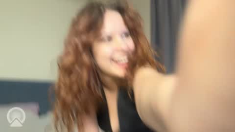 Snapshot of sunlovedamily chatting on June 2, 8:55 pm Amy online show from June 2, 8:55 pm