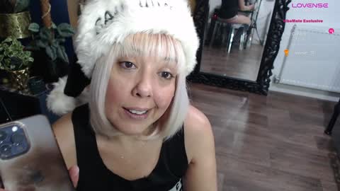 Sunni Knight online show from December 18, 2:21 am