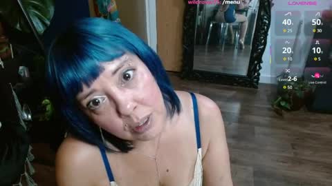 Snapshot of sunni_hottie chatting on May 10, 2:39 am Sunni Knight online show from May 10, 2:39 am
