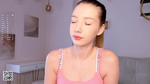 Lily online show from March 3, 11:22 am