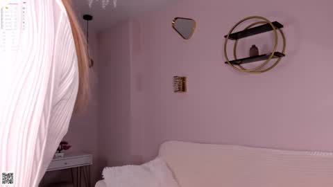 Lily online show from September 15, 3:12 pm