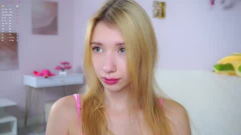 Lily online show from February 18, 2:46 pm