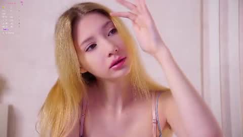 Snapshot of sunnmoonn chatting on June 11, 2:48 pm Lily online show from June 11, 2:48 pm