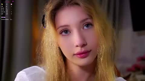 Snapshot of sunnmoonn chatting on July 24, 11:47 pm Lily online show from July 24, 11:47 pm