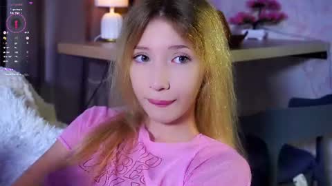 Snapshot of sunnmoonn chatting on July 28, 11:15 pm Lily online show from July 28, 11:15 pm