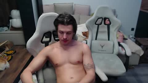 Alice and Sergey online show from February 5, 8:24 pm