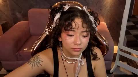 Snapshot of sunny2_b chatting on November 7, 6:30 pm sunny2_b online show from November 7, 6:30 pm