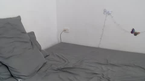 Snapshot of sunny_couple27 chatting on July 15, 5:07 pm sunny_couple27 online show from July 15, 5:07 pm