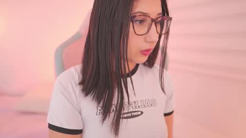 Snapshot of sunny_flower_ chatting on January 12, 3:39 pm SUNNY online show from January 12, 3:39 pm