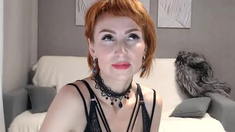 Snapshot of sunny_head chatting on June 3, 4:04 am Sunny head online show from June 3, 4:04 am