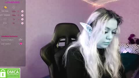 Snapshot of sunny_mood chatting on February 27, 7:12 am sunny mood online show from February 27, 7:12 am