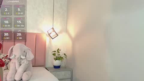  S U N N Y online show from December 10, 8:05 pm