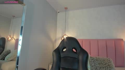  S U N N Y online show from November 13, 12:26 pm