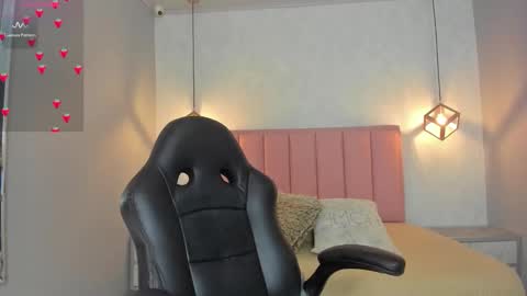  S U N N Y online show from February 12, 11:49 am