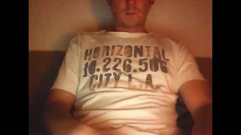 Snapshot of sunnygun0 chatting on October 27, 6:01 pm sunnygun0 online show from October 27, 6:01 pm