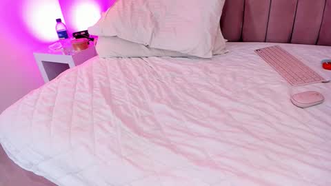      online show from October 19, 7:14 pm