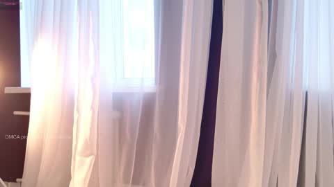 Snapshot of sunnyrisha chatting on May 15, 5:25 am Risha online show from May 15, 5:25 am