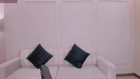 Sunny Rivers online show from December 3, 3:43 pm