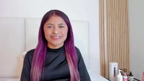 sunnywhitee online show from May 14, 7:42 pm