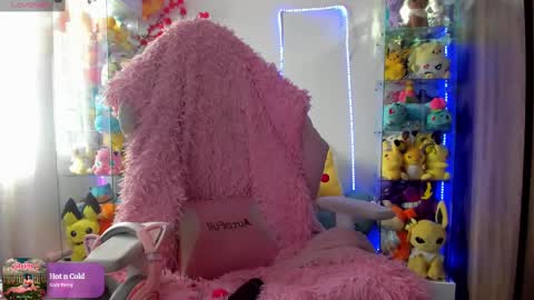Snapshot of sunofureku_melody chatting on February 12, 8:40 pm     RAVENCLAU GIRL  online show from February 12, 8:40 pm