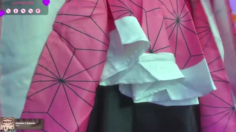 Snapshot of sunofureku_melody chatting on September 9, 12:26 pm     RAVENCLAU GIRL  online show from September 9, 12:26 pm
