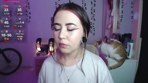 Snapshot of sunset_pienk chatting on January 6, 4:49 am Sunset online show from January 6, 4:49 am