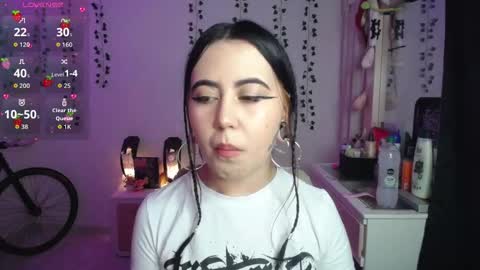 Snapshot of sunset_pienk chatting on February 6, 3:55 am Sunset online show from February 6, 3:55 am