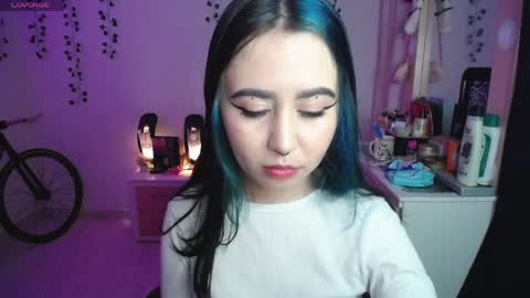 Snapshot of sunset_pienk chatting on April 15, 5:03 am Sunset online show from April 15, 5:03 am