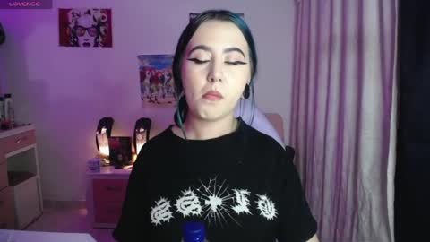 Snapshot of sunset_pienk chatting on May 7, 3:12 am Sunset online show from May 7, 3:12 am