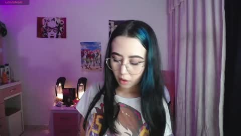 Snapshot of sunset_pienk chatting on May 12, 2:08 am Sunset online show from May 12, 2:08 am