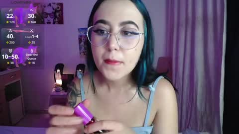 Snapshot of sunset_pienk chatting on May 13, 2:53 am Sunset online show from May 13, 2:53 am