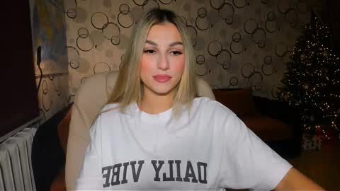 sunsetwithava online show from December 18, 4:35 pm