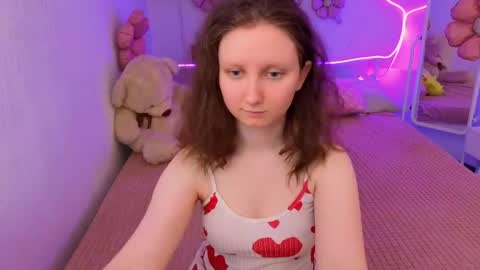 Alice online show from April 30, 1:39 pm