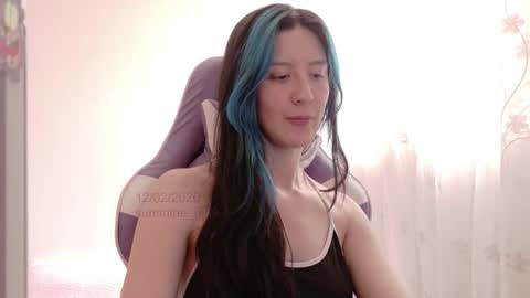 Snapshot of sunshine_girl9 chatting on February 12, 8:04 pm sunshine_girl9 online show from February 12, 8:04 pm