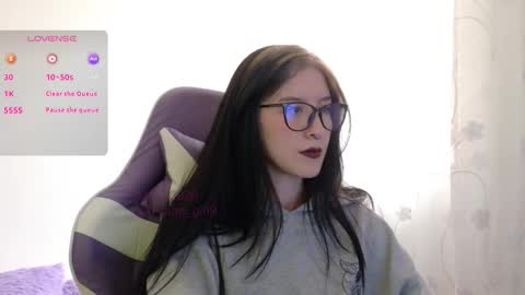 Snapshot of sunshine_girl9 chatting on March 3, 8:26 pm sunshine_girl9 online show from March 3, 8:26 pm